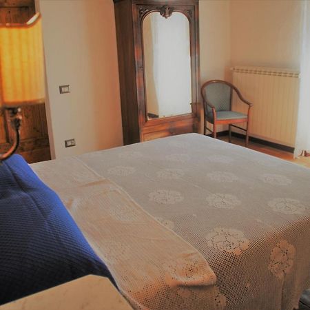 B&B Ponte La Pietra Губбио Экстерьер фото