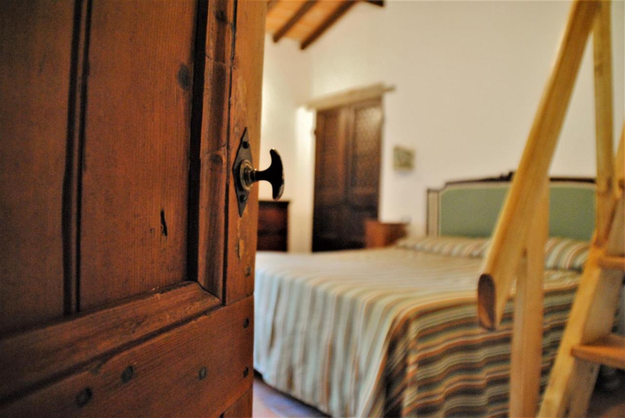 B&B Ponte La Pietra Губбио Экстерьер фото