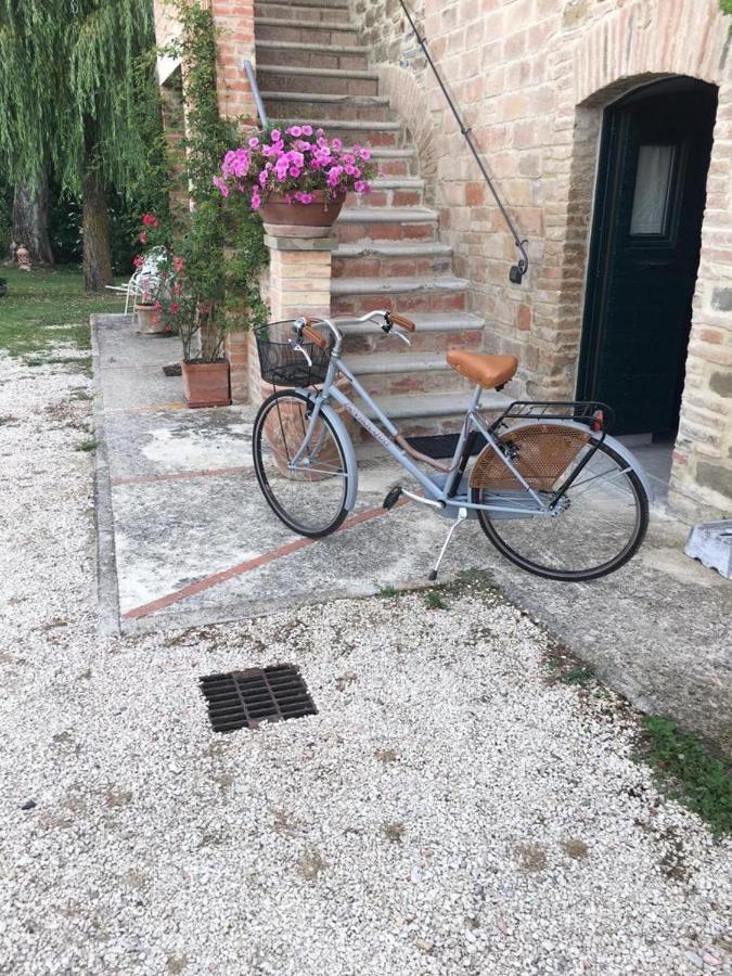B&B Ponte La Pietra Губбио Экстерьер фото