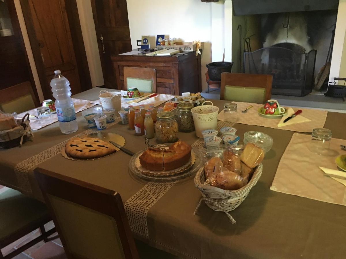 B&B Ponte La Pietra Губбио Экстерьер фото